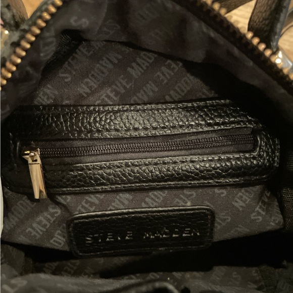 Steve Madden Black Gold backpack purse travel bag faux pebbled leather sherpa - Picture 2 of 7